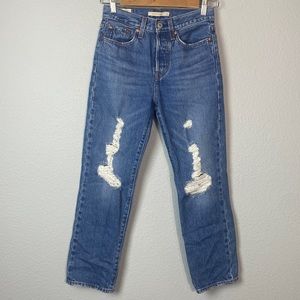 Levi's Women's Wedgie Straight‎ Leg Jeans